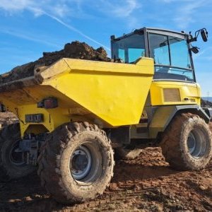 foto 9t dumper cab 4x4 Wacker Neuson (diesel Deutz)